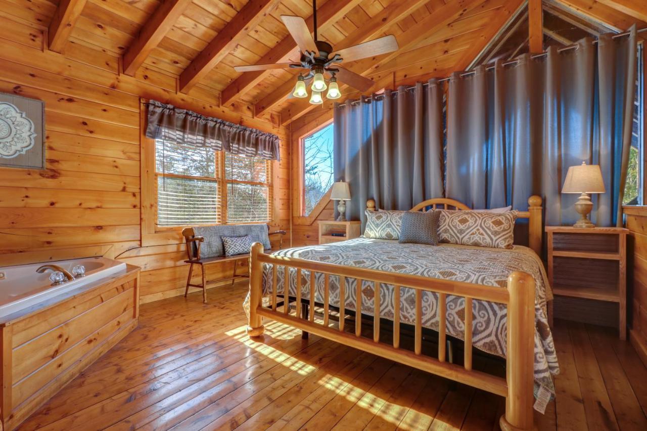 Peaceful Setting Cabin Villa Pigeon Forge Exterior photo